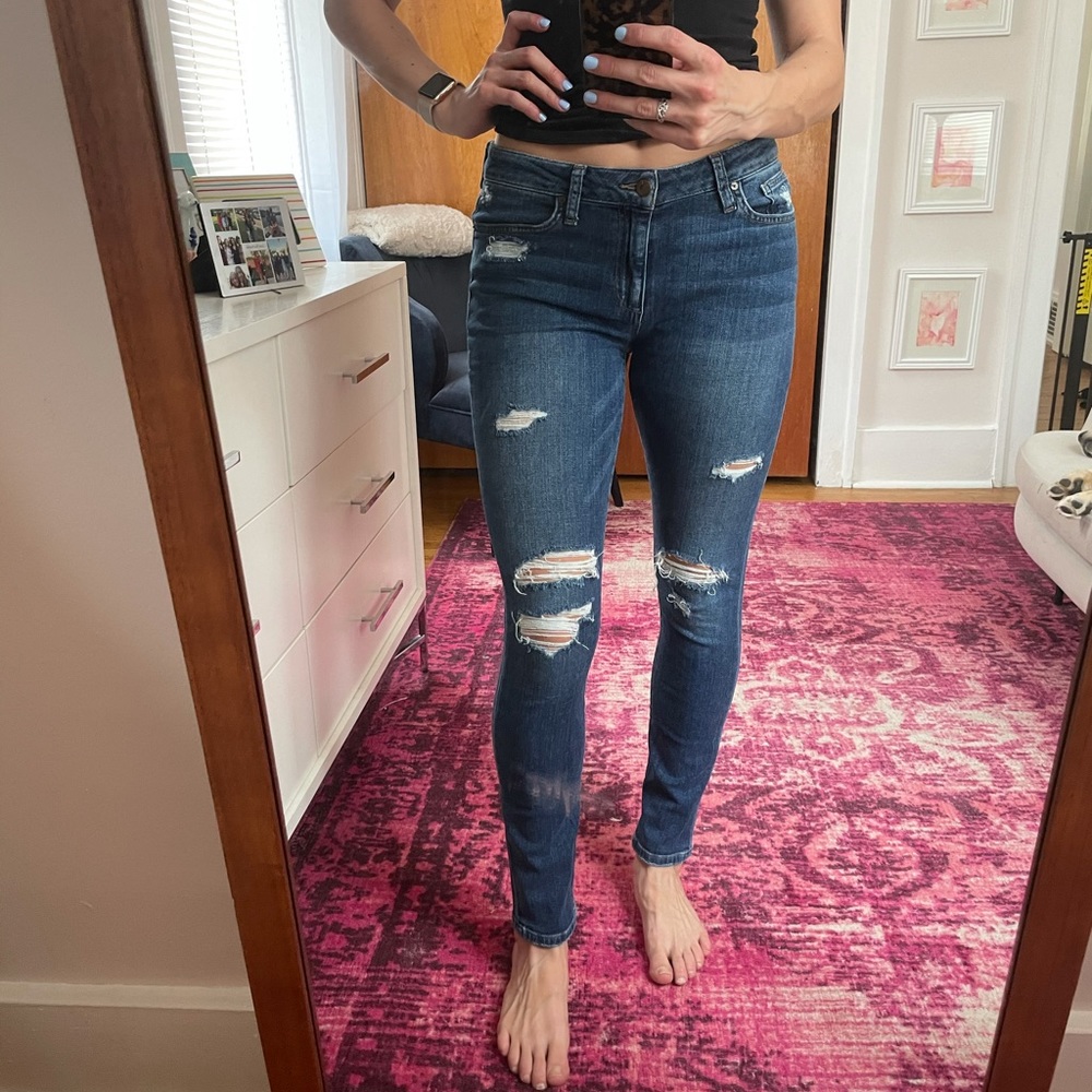 Distressed skinny jeans (Joe’s Jeans)